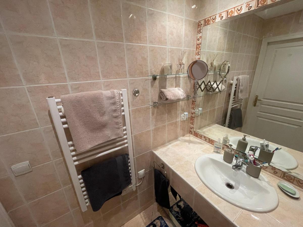 Feels Like Home Juan Flore - Air-Conditioned Furnished Apartment With Terrace & Parking Antibes Bagian luar foto
